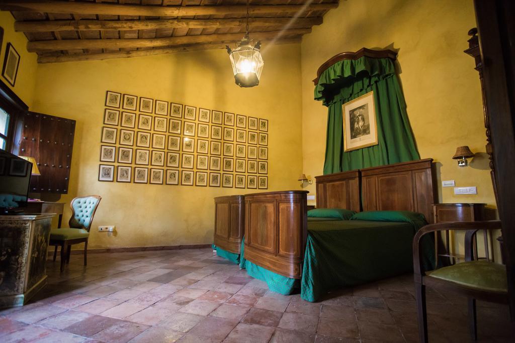 El Palacio De San Benito Cazalla de la Sierra Room photo