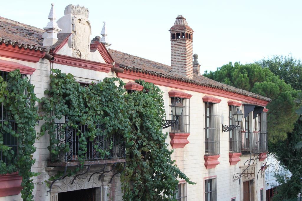 El Palacio De San Benito Cazalla de la Sierra Exterior photo